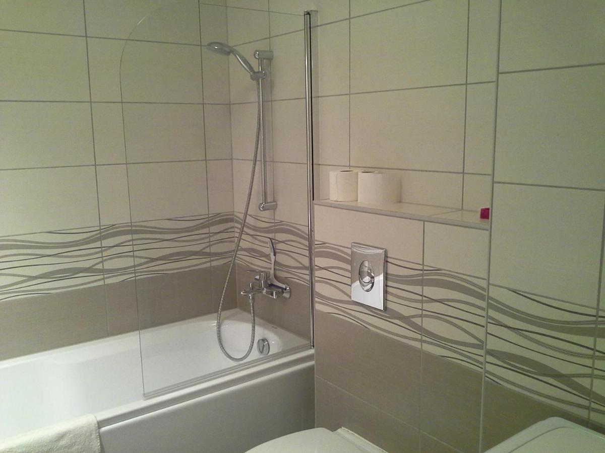 Alexandra Apartment Hajduszoboszlo - Chic Flat מראה חיצוני תמונה